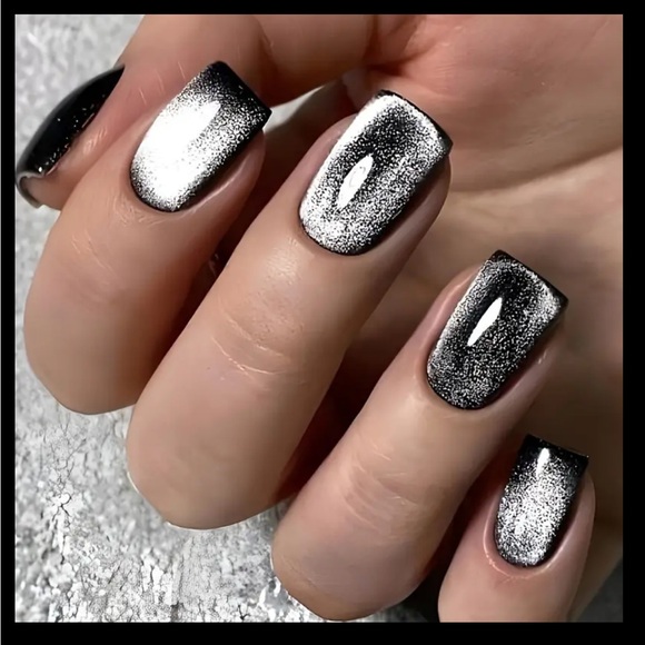 NWOT~ Full cover Press on nails, set of 24 count. Includes nail glue - Picture 8 of 8